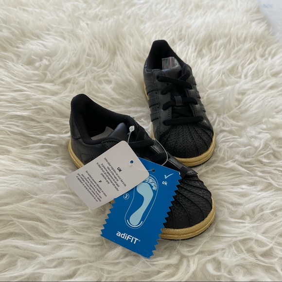 Adidas vintage superstar leather shoes - Picture 2 of 5